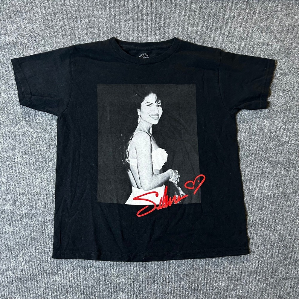 Selena T-Shirt Womens Size Medium Black Graphic Portrait Signature Cotton Tee
